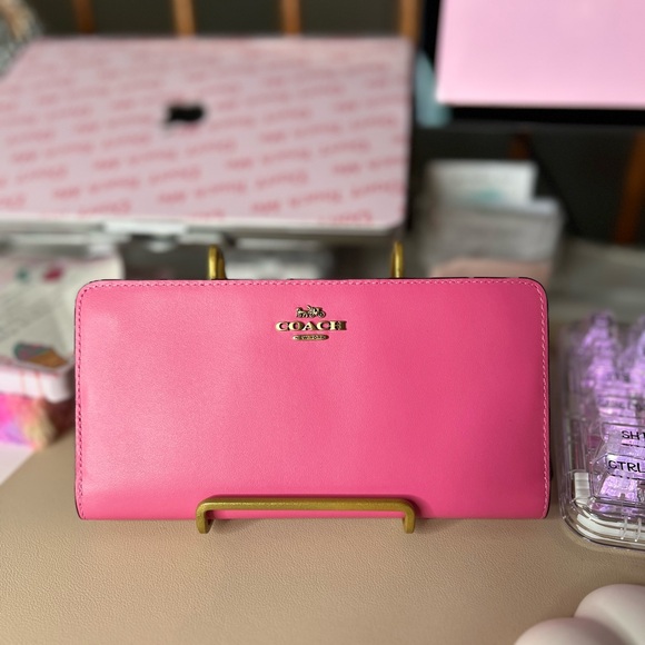 RARE COACH Smooth Leather Skinny Slim Continental Bi-fold Wallet in Petunia 🌸😍 - Picture 4 of 11